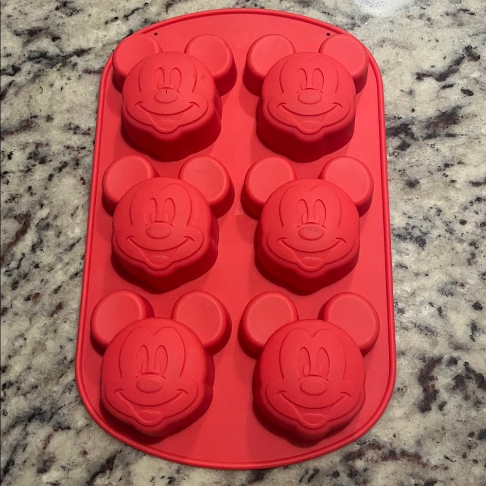 Disney Red Mickey Mouse Baking Mold